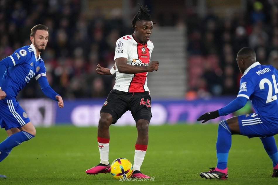 年来频频在 年来频频在